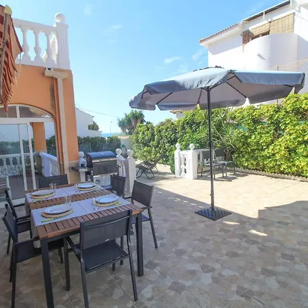 Great Villa, Sea Views, 20 Secs Walk To The Beach, Bbq, 9 People, 5 Mins Car From Alicante City Center, Sailing Club 3 Mins Walk Exterior photo