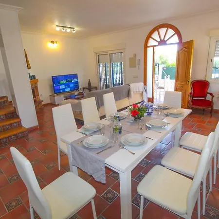 Great Villa, Sea Views, 20 Secs Walk To The Beach, Bbq, 9 People, 5 Mins Car From Alicante City Center, Sailing Club 3 Mins Walk Exterior photo